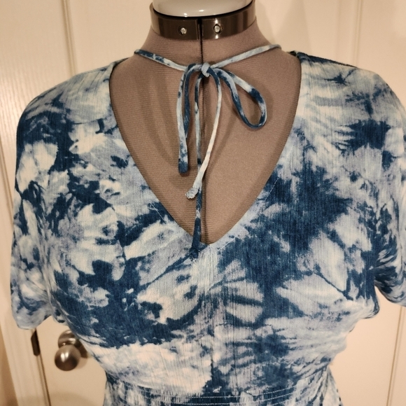 Bebop v- neck tie-dye sundress with short sleeves and smocked waist sz  med - Picture 8 of 17